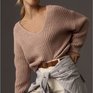 MAEVE V-NECK SCULPTURED JUMPER
